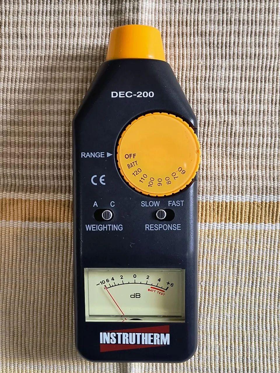 Decibelímetro Instrutherm DEC-200