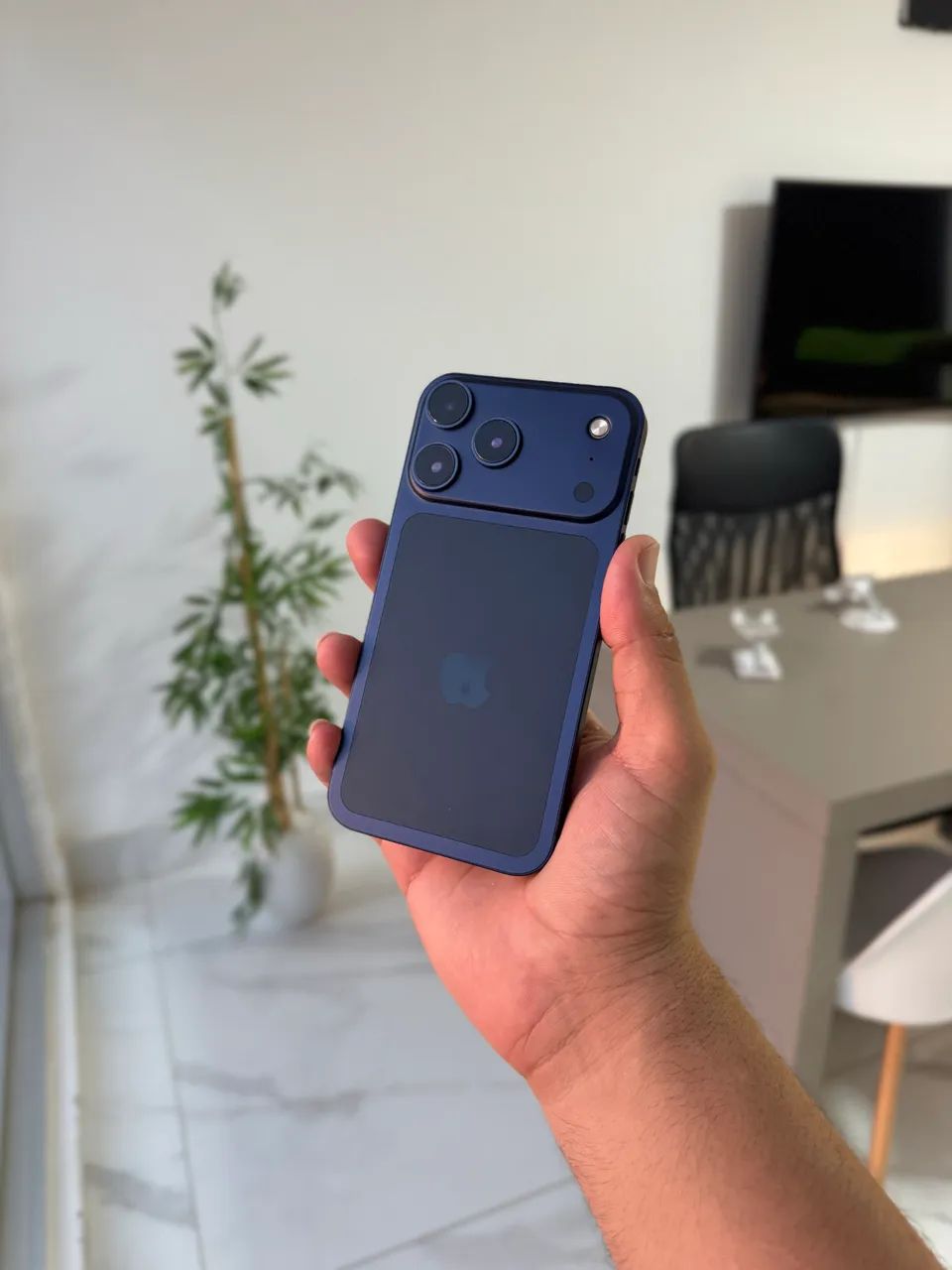 iPhone XR transformado para 17 Pro 64gb - Celulares e Smartphones