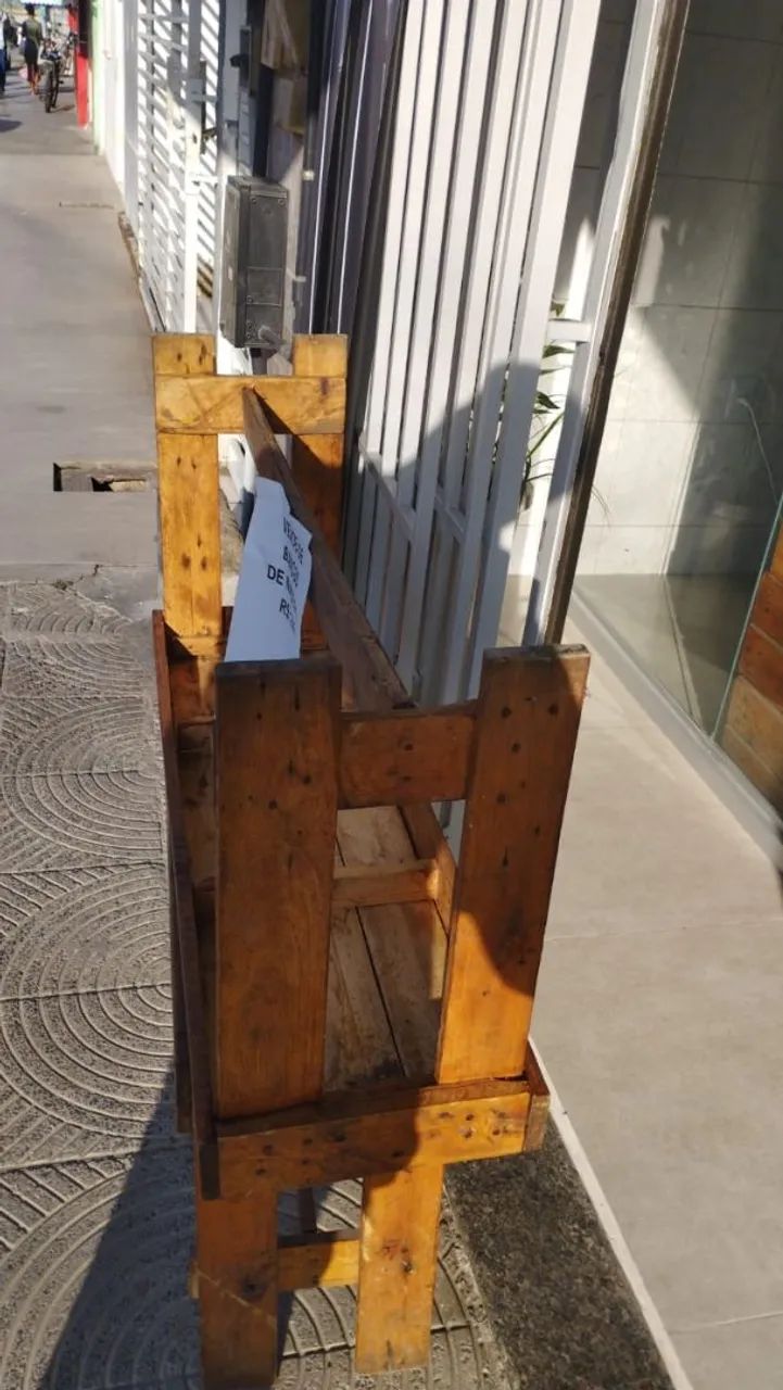 Bancos de Madeira - Foto 2