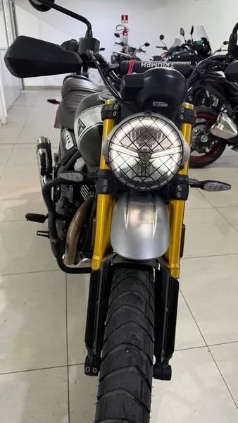 TRIUMPH SCRAMBLER 400X 2025 - Foto 4
