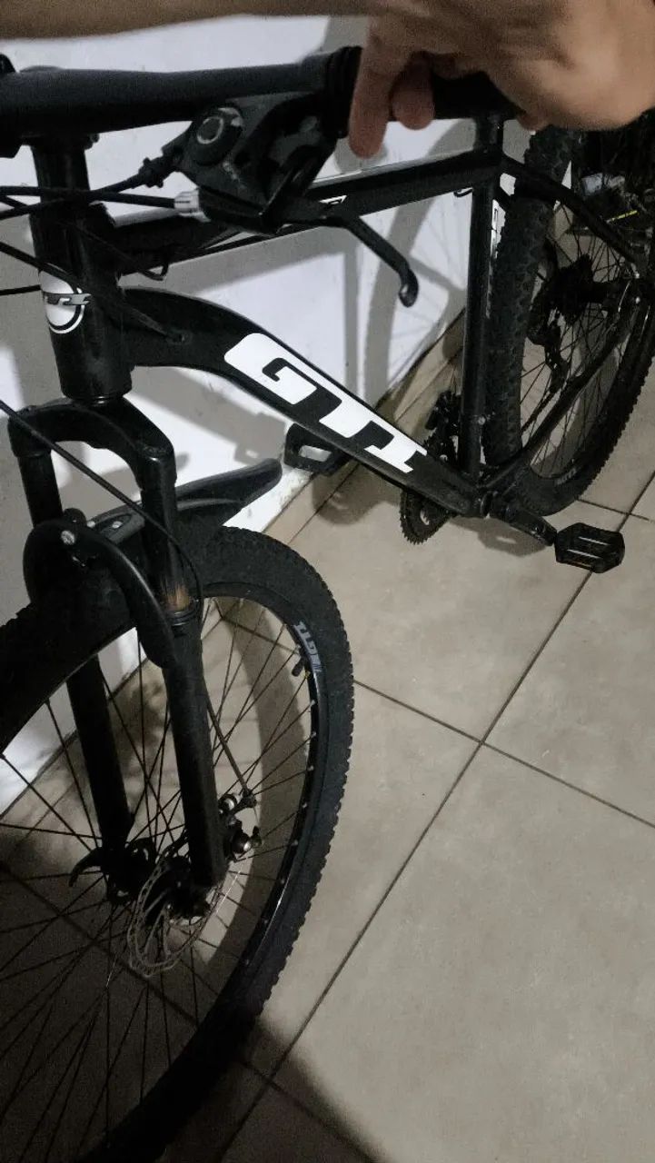 Bicicleta Aro 29 GTI Preta .  - Foto 3