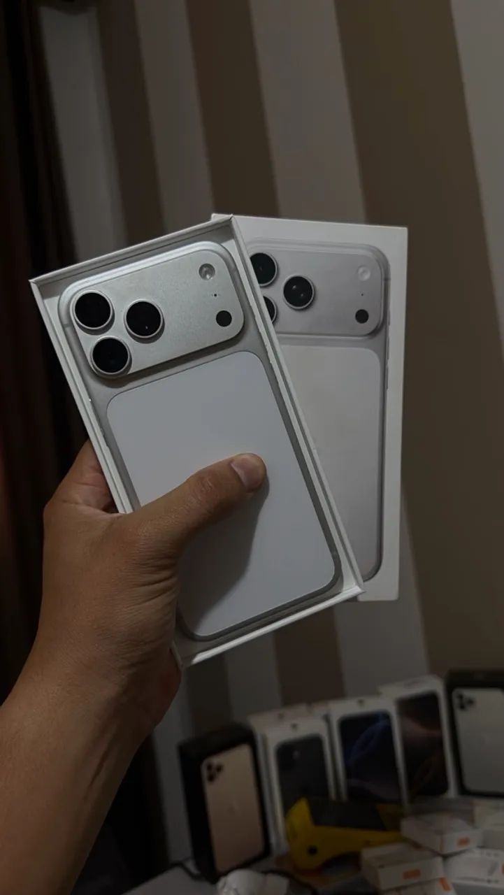 iphone 17 pro Max 256g silver 