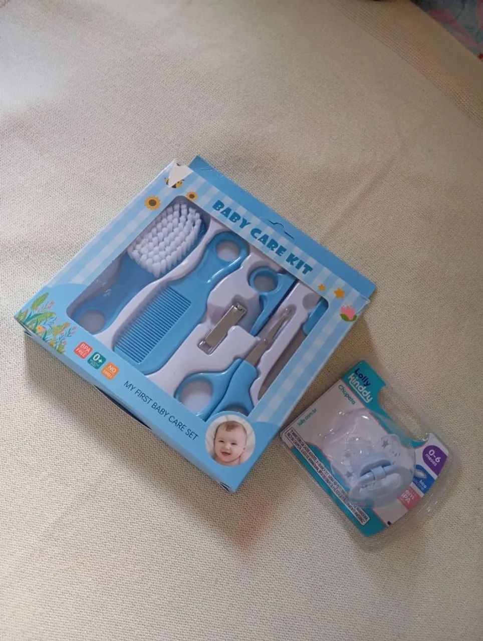 kit pente e escova e chupeta