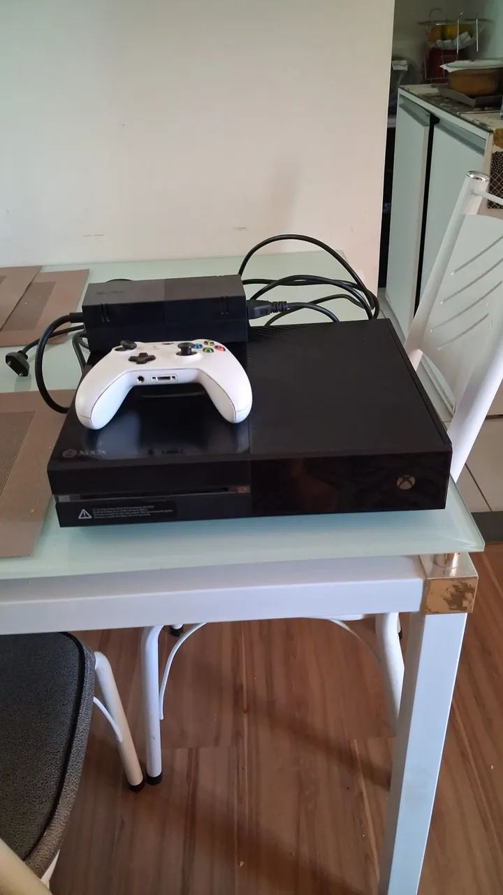 Vendo Xbox One 500 gb 