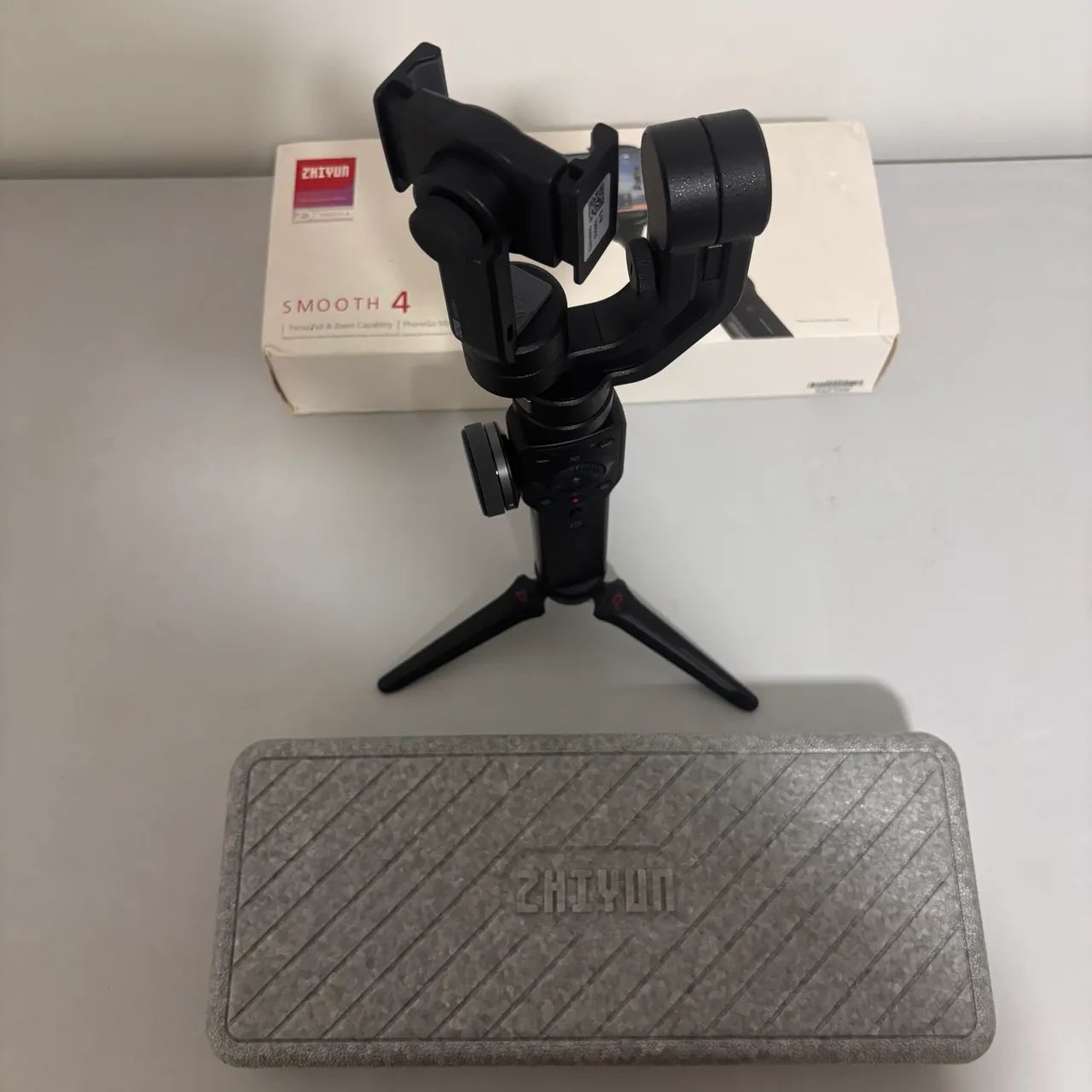 Gimbal Estabilizador Zhiyun Smooth 4 Para Celular - Na Caixa / Impecável - Foto 2