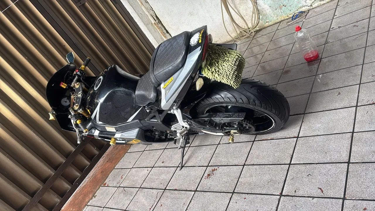 Suzuki GSX-R 1000 - Foto 4