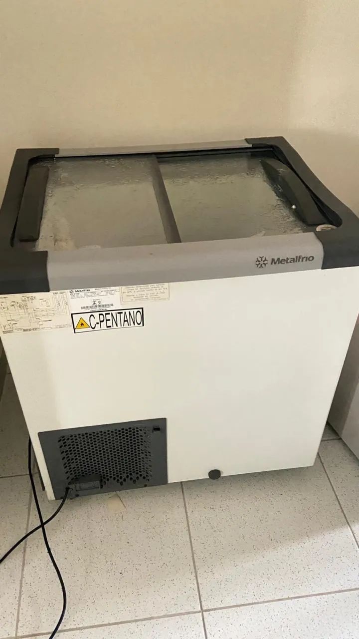 Vende-se freezer Vitrine 
