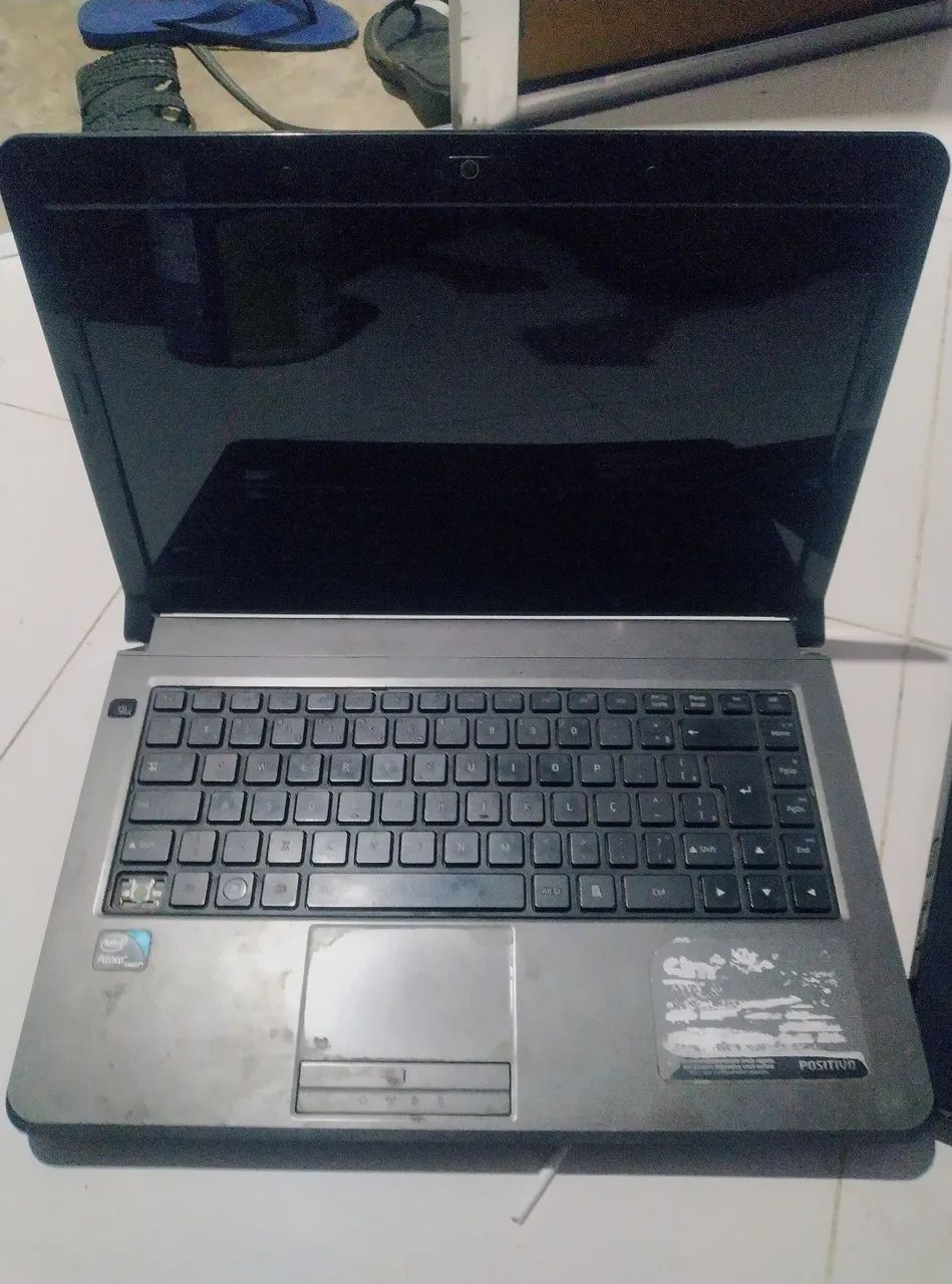 Notebook com defeito 4un