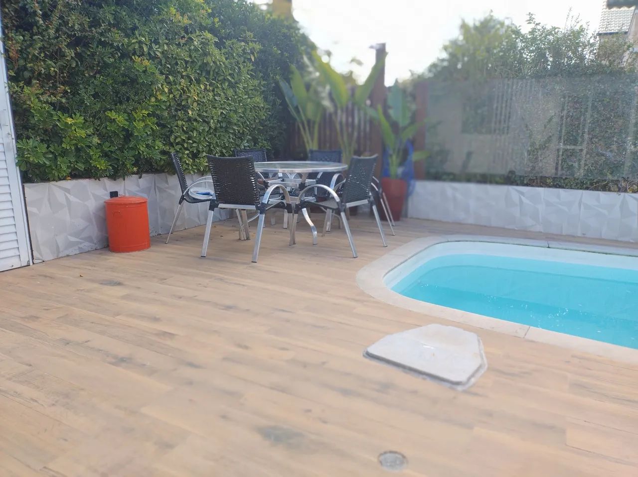 Studio de frente a piscina Jurerê internacional 