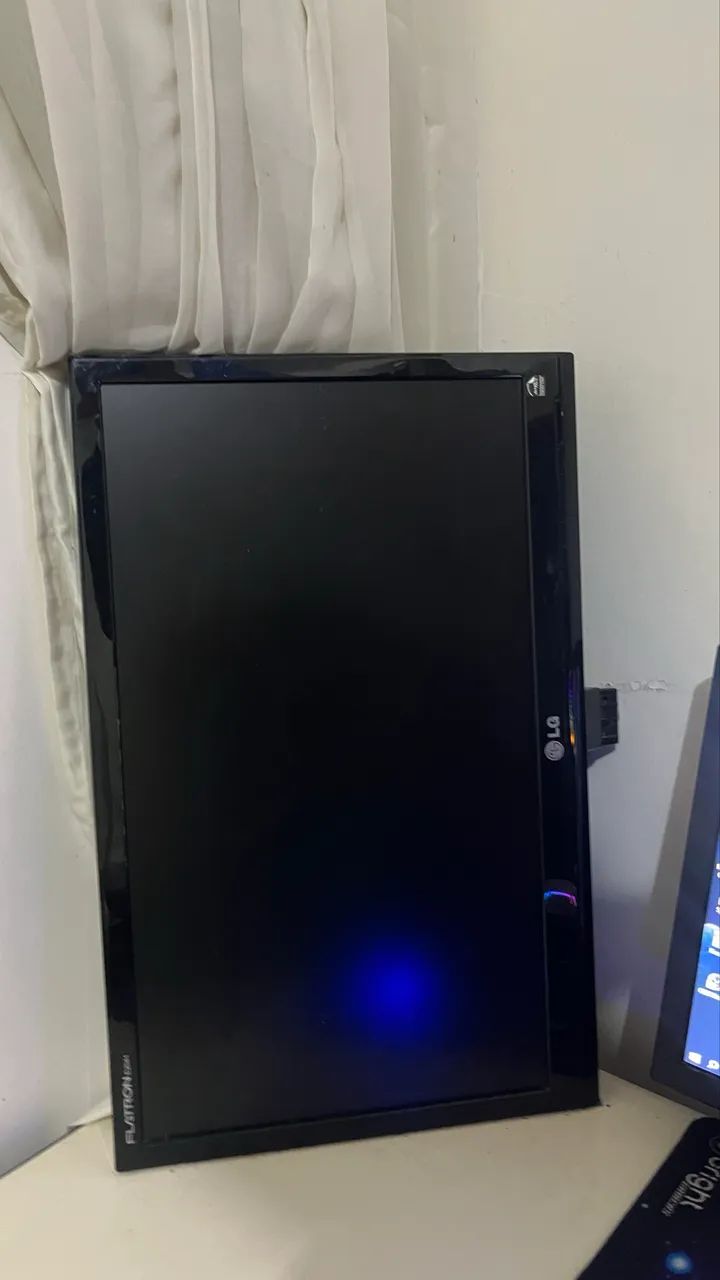 2 Monitores Dell + LG Funcionando Perfeitamente PS DOIS POR 400 - Foto 2
