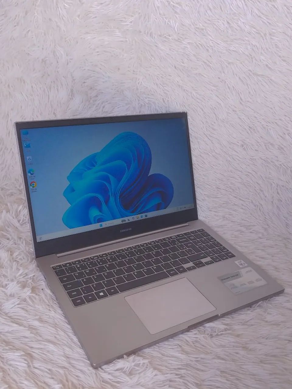 Notebook Samsung Book E30 i3 10ª geração - conservado e formatado - Foto 4