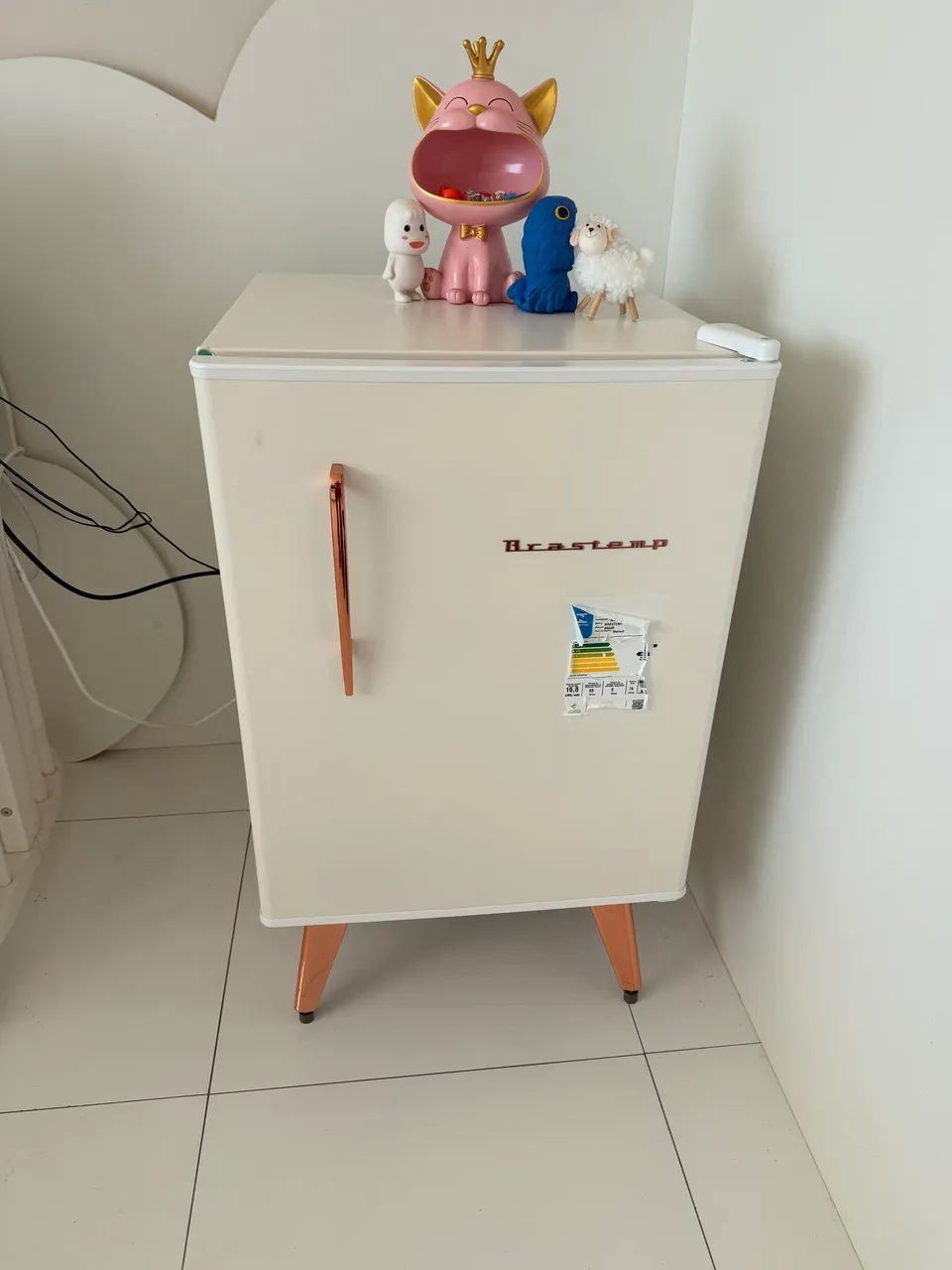Frigobar retrô 