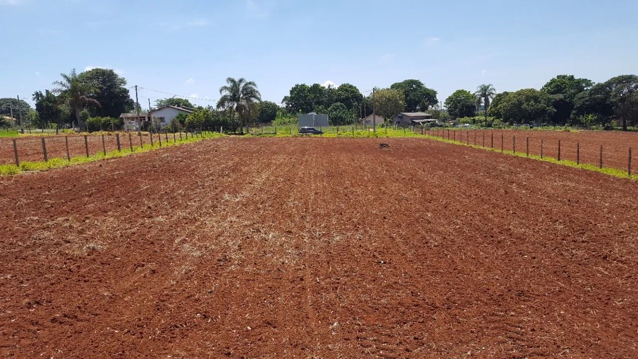 Terreno de 2450 m2 com escritura Bosque dos Eucaliptos - Araçoiaba da Serra