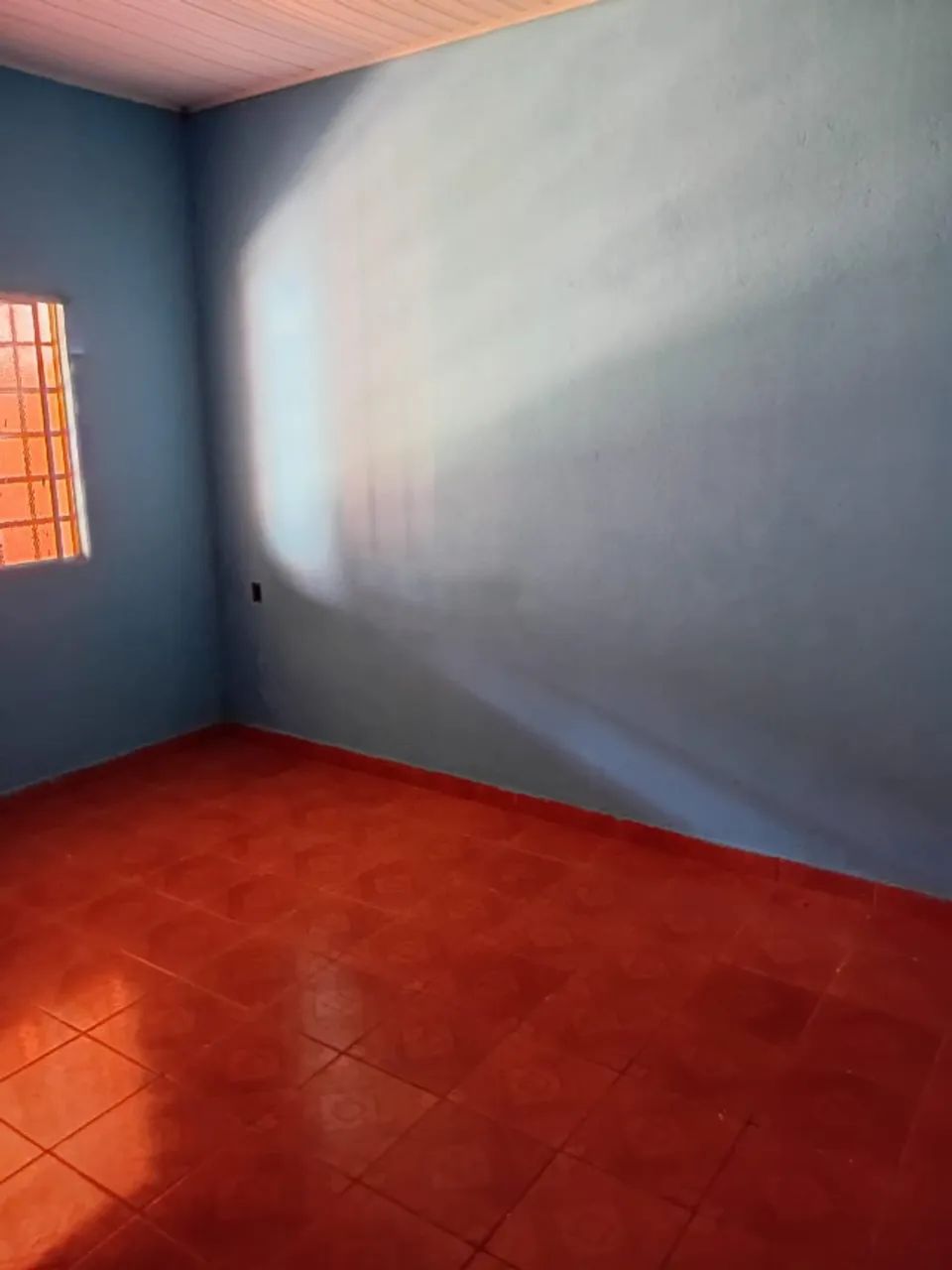 Vende-se Casa Ampla 3 quartos - Foto 2