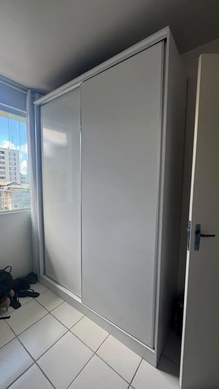 Roupeiro 1 mês de uso 