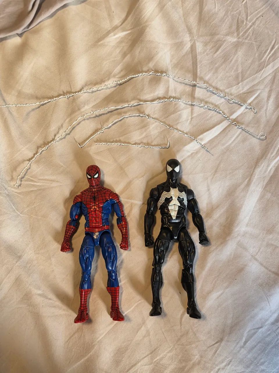 Amazing spider man e spider man simbionte marvel legends Hasbro