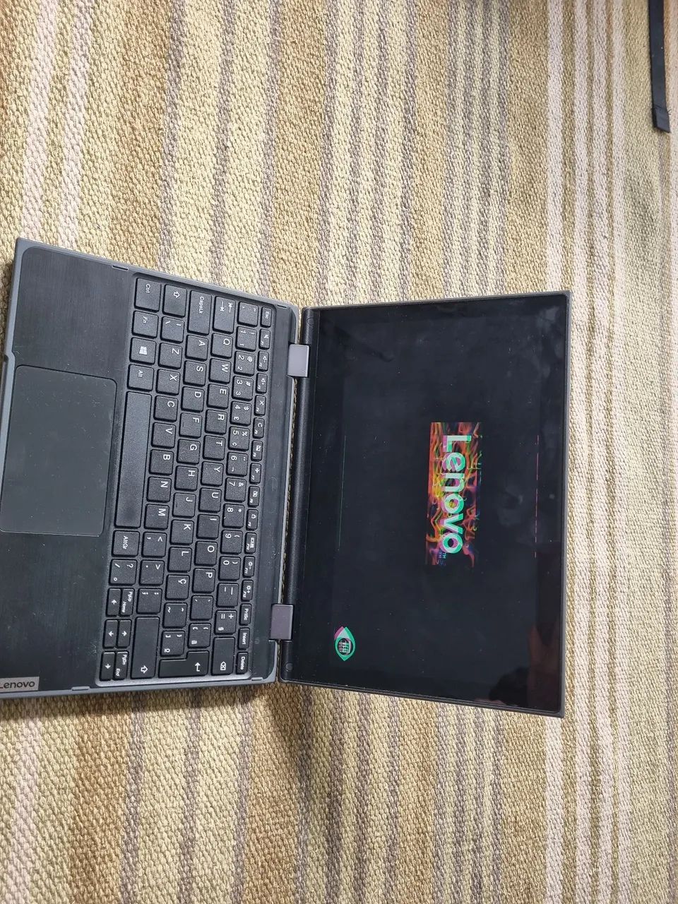 Lenovo 300e G2 - Display piscando - Foto 2