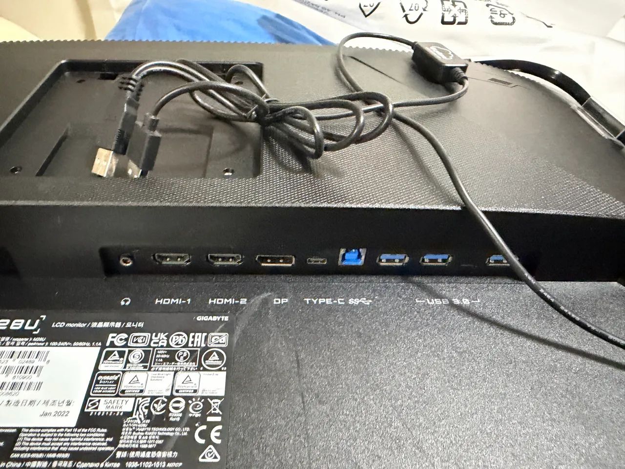 Monitor Gigabyte 28 M28U 4K 144hz - Foto 4