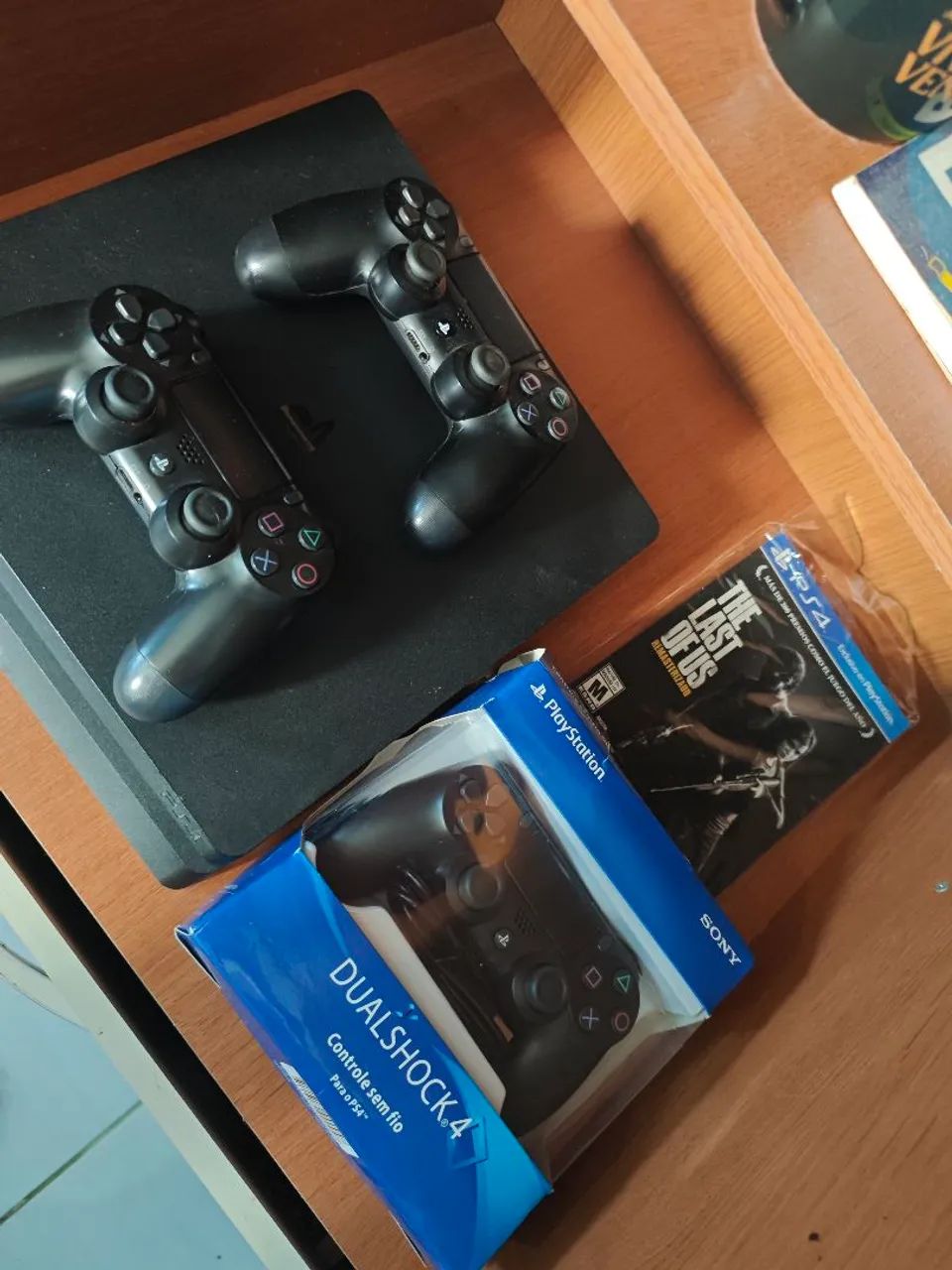 PS4 SLIM 1TB COMPLETO - Foto 3