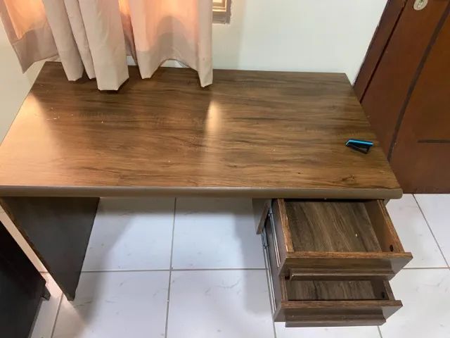 Escrivaninha / Mesa de Escritório com 2 Gavetas - Foto 2