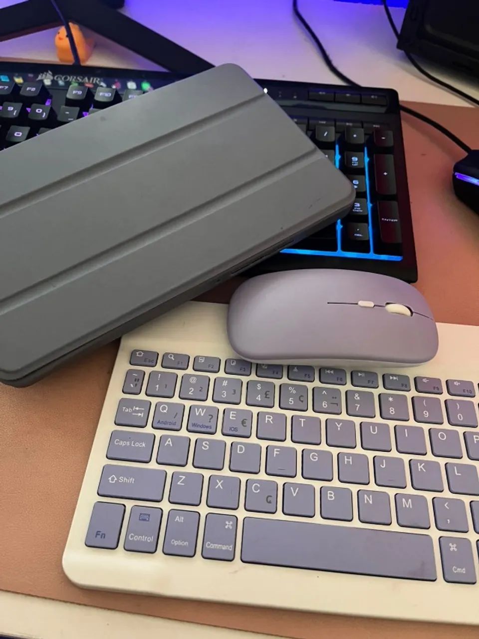 Galaxy Tab A11 64gb COM CAIXA + capinha e teclado c/ mouse  - Foto 2