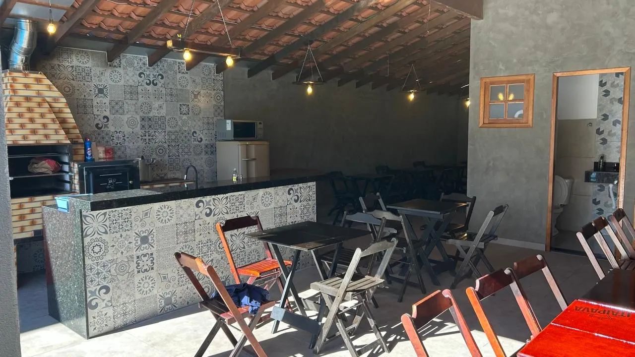 Salão com piscina para alugar na zona leste 