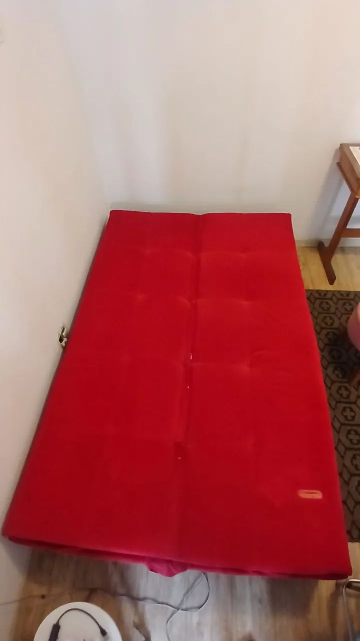 Sofá cama semi novo vermelho - Foto 3