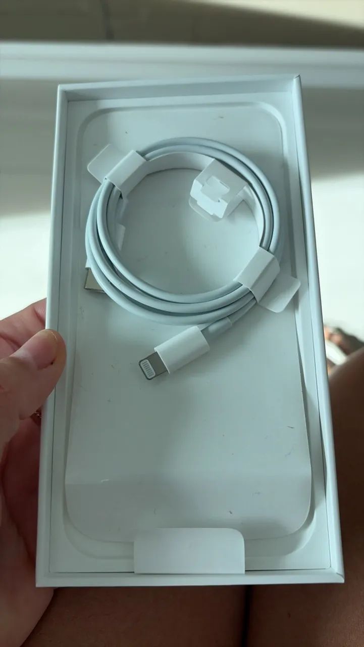 IPhone 13 semi novo  - Foto 2