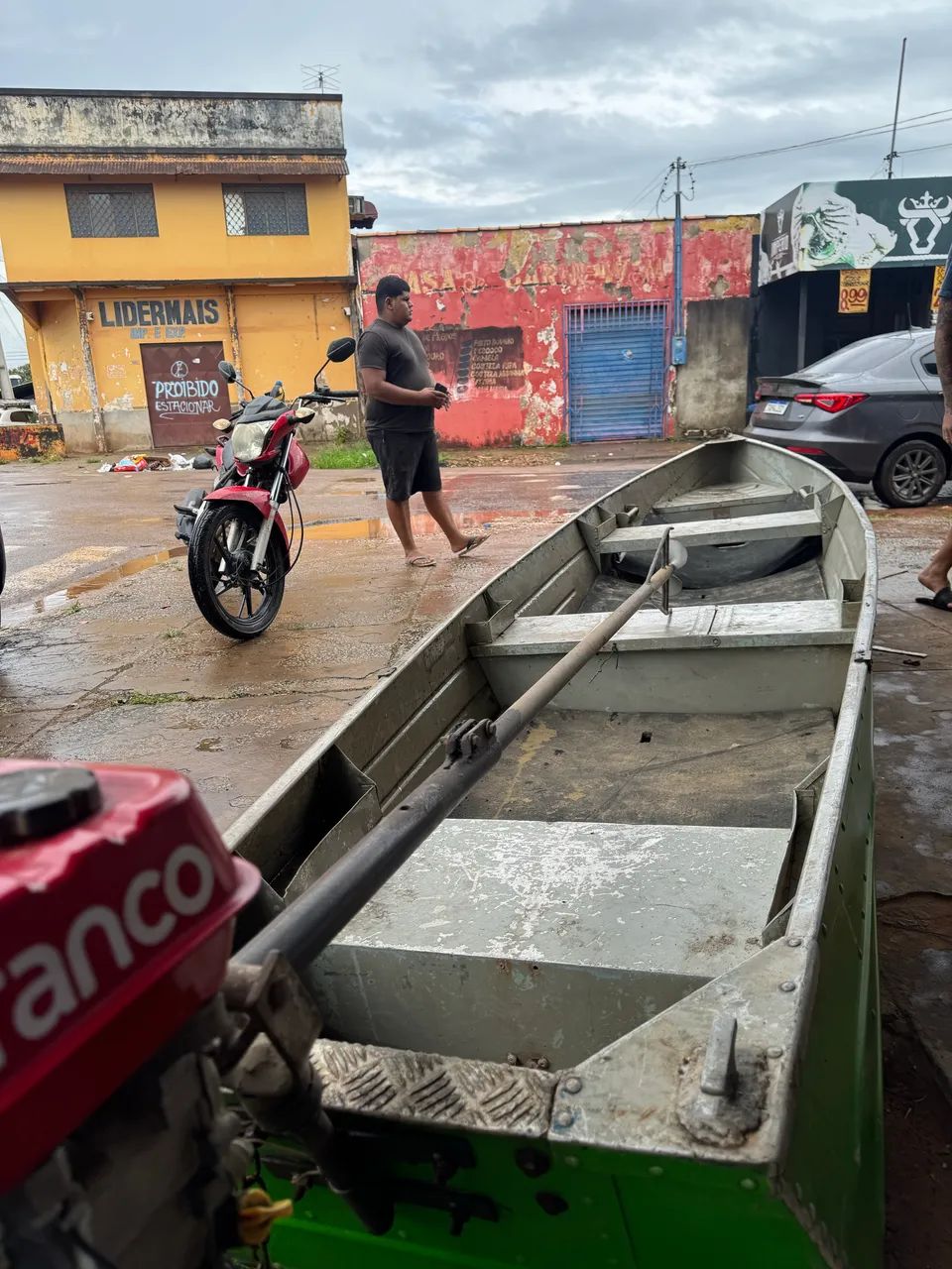 Barco ou voadeira de alumínio 