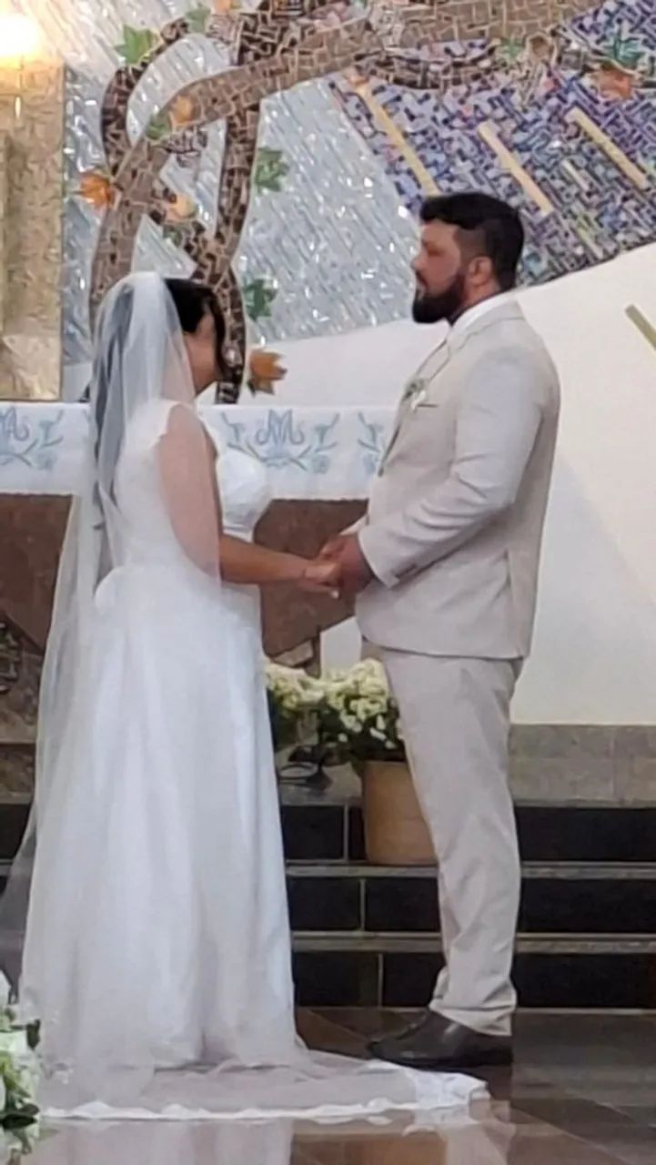 Vestido de noiva e véu! - Foto 2