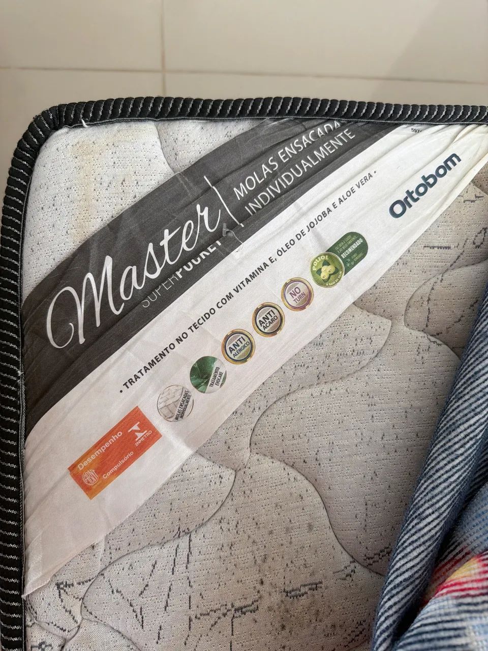Vendo cama solteiro Ortobom box com molas e cama auxiliar  - Foto 2