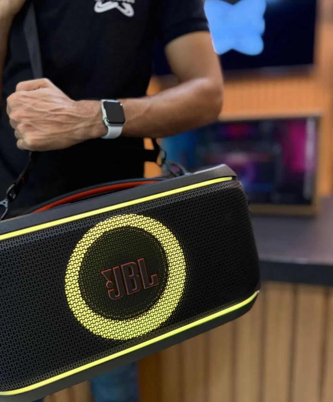 JBL partybox on the go 2 - com microfone  - Foto 4