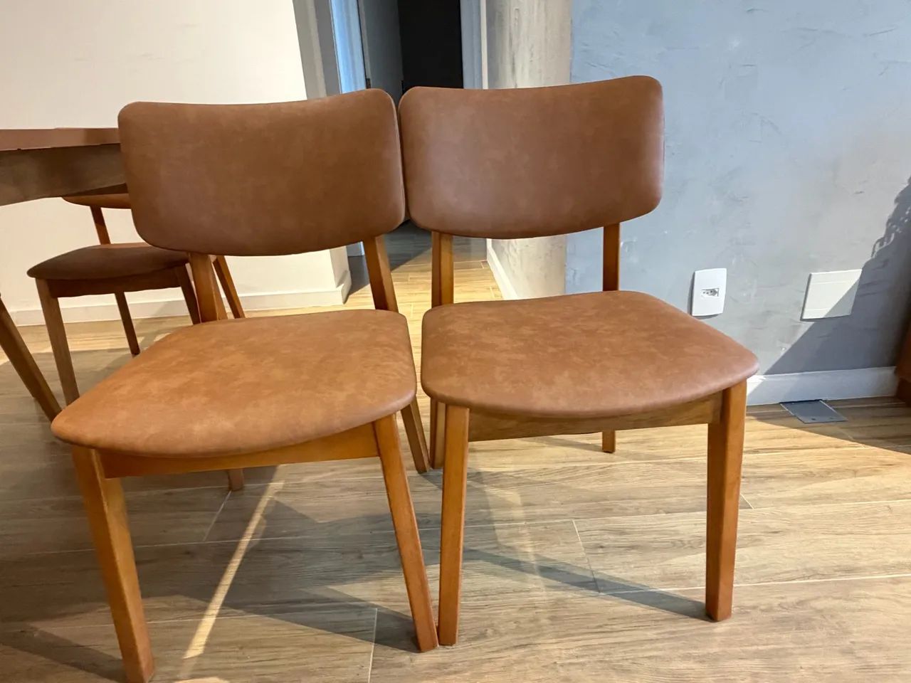 Mesa de Jantar e 6 Cadeiras - Foto 5