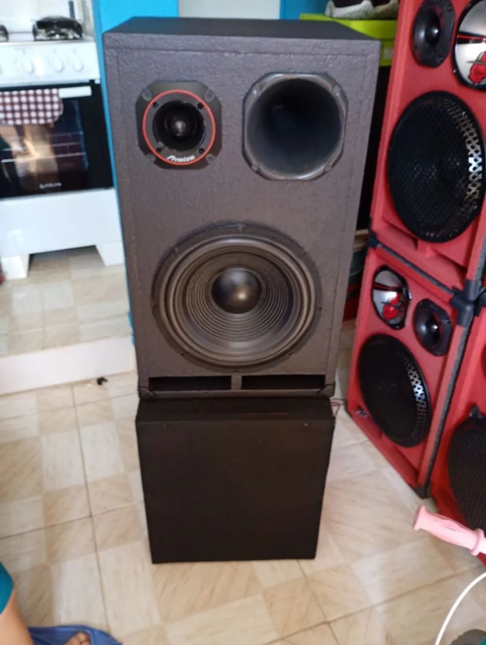 Caixa de som com subwoofer 
