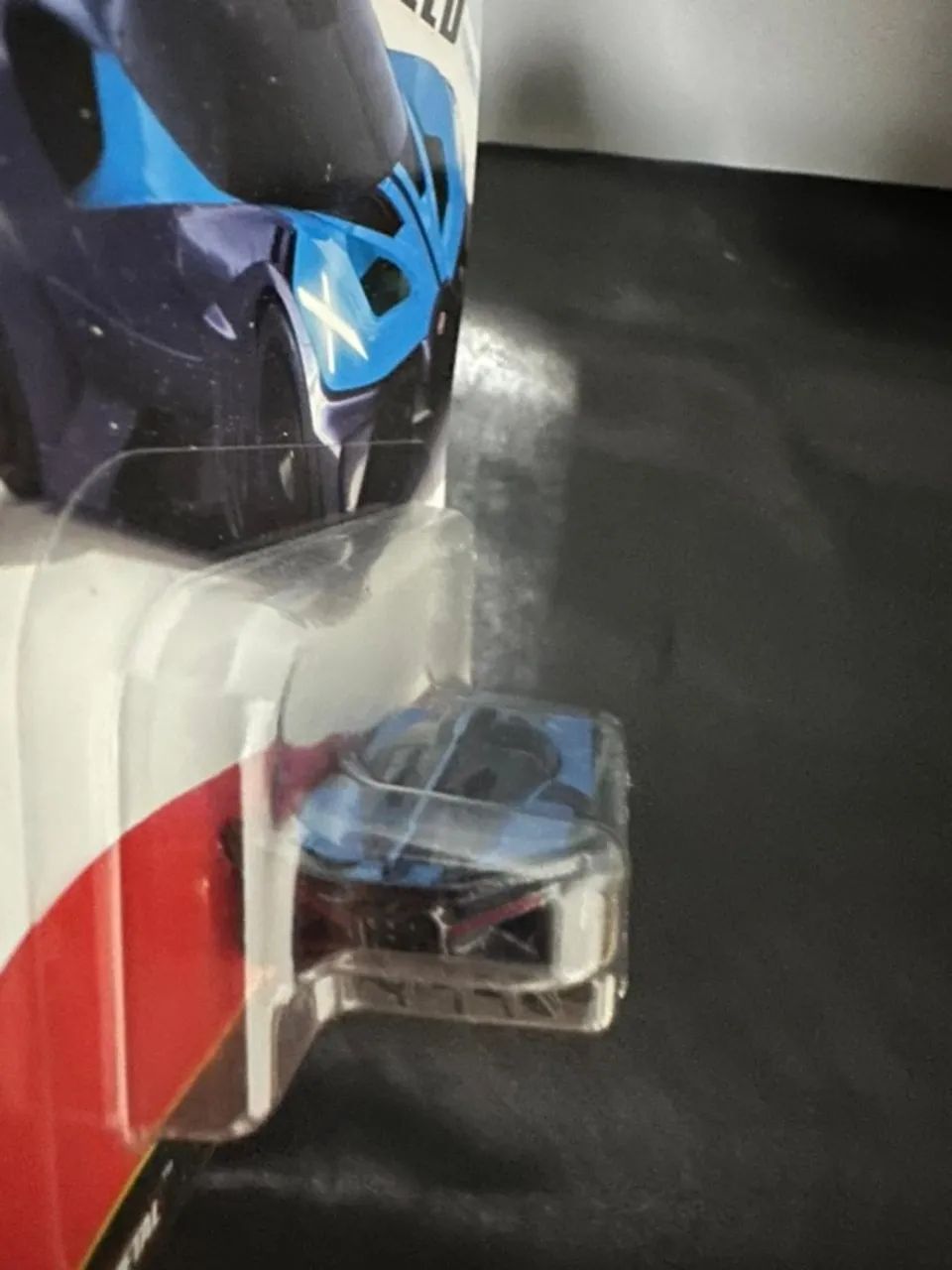 Hot Wheels Premium Bugatti Bolide Euro Speed - Foto 4