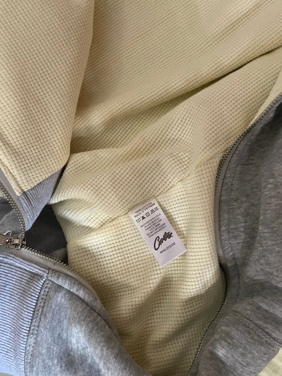 Moletom Corteiz HMP Thermal Zip Cinza - Foto 5