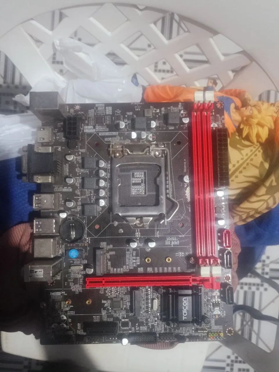 Vendo placa mãe com defeito 