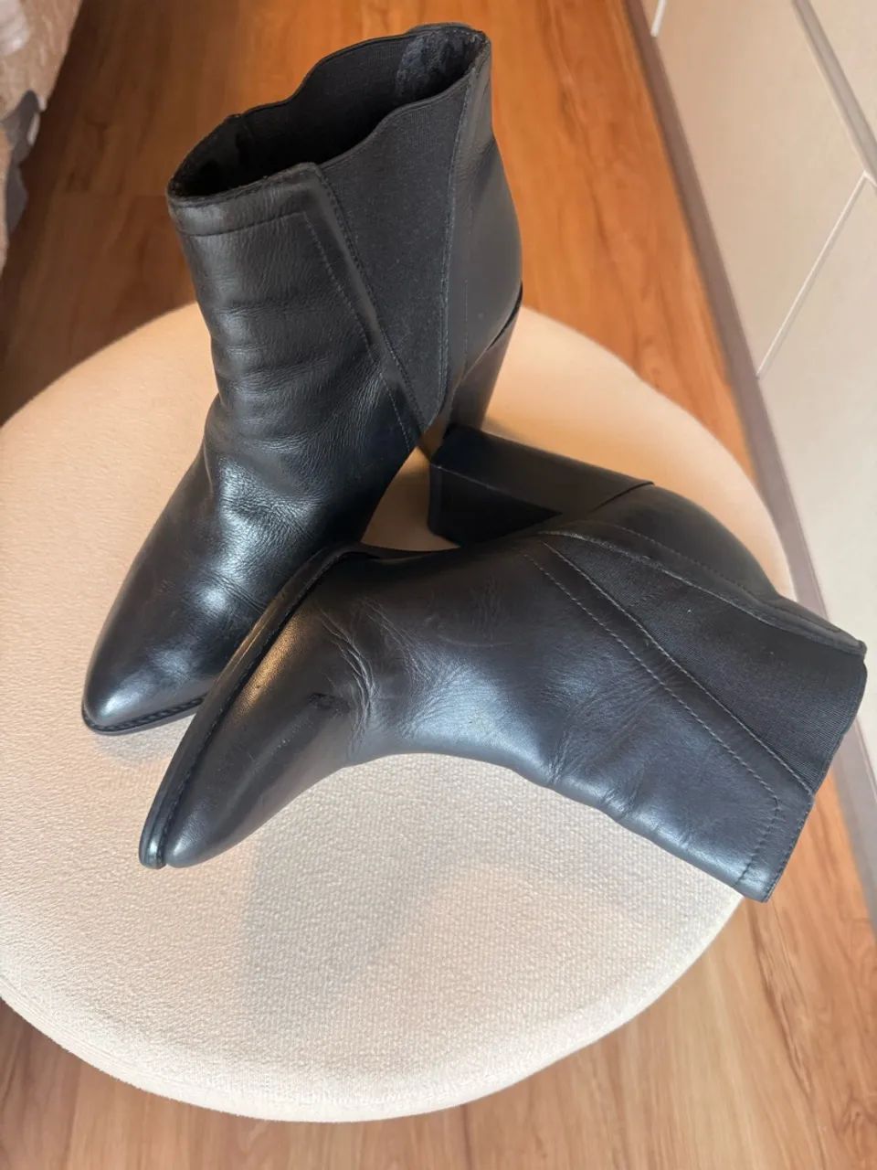 Bota Arezzo em couro - Foto 3