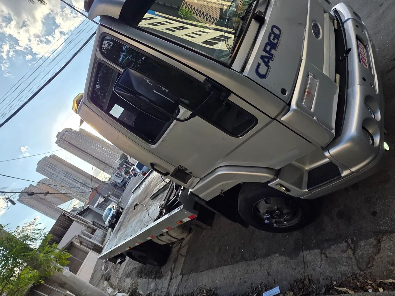 Ford cargo 815 e todo revisado  - Foto 2