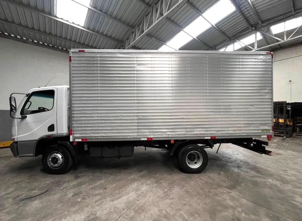 Mb Accelo 915  Baú  - Foto 4