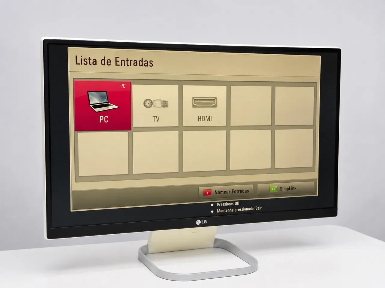 ? All in One LG 24V550 - Tela 24? - HDMI, USB e TV