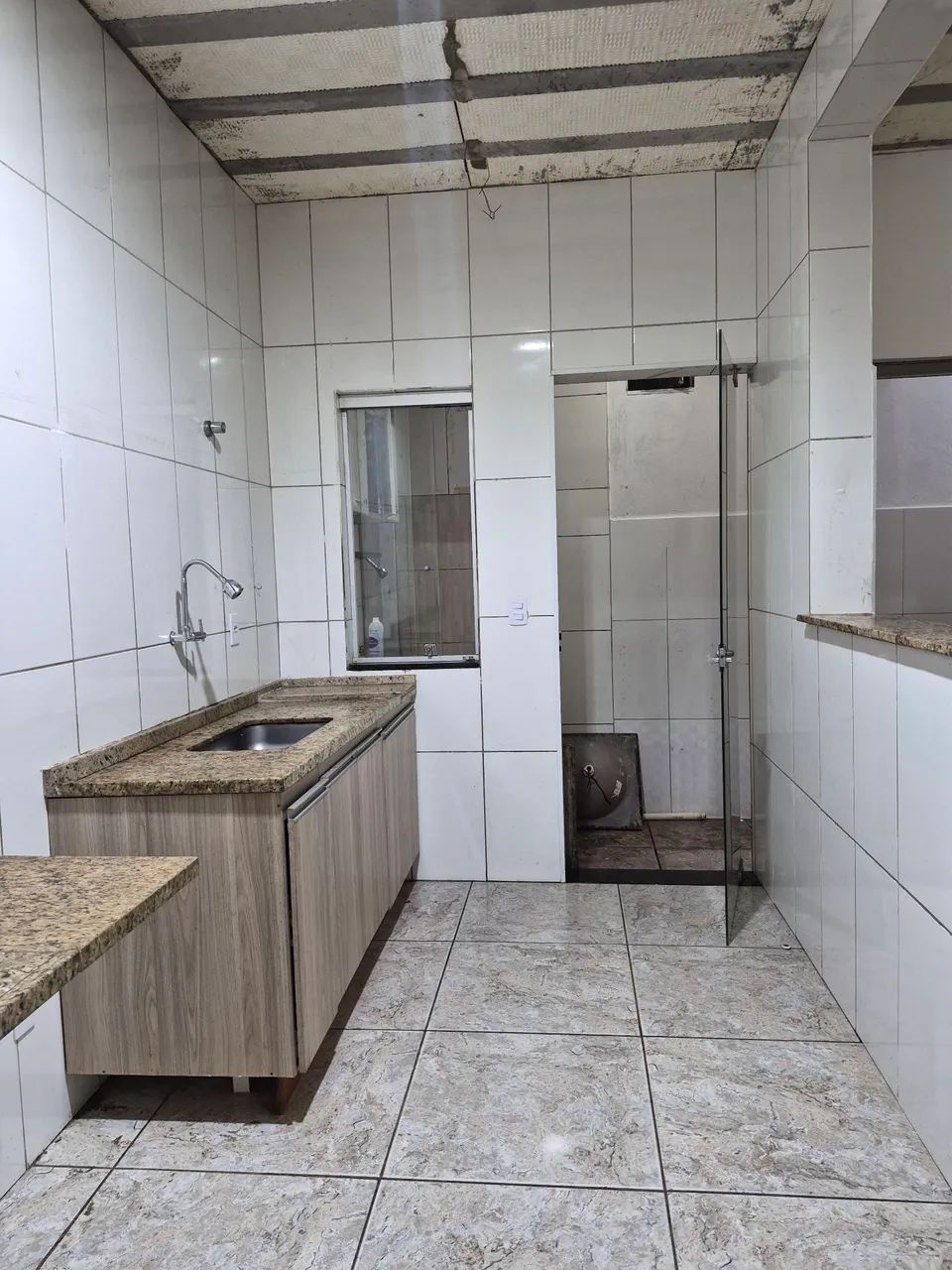 Lindo barracao bairro nobre - Foto 2