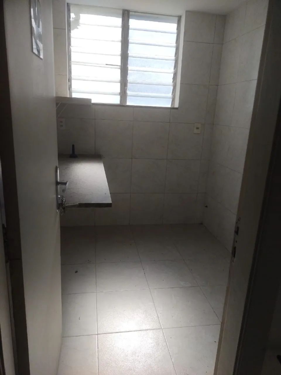 ALUGA-SE ANDAR CORRIDO DE 400M2 CENTRO DO RIO - Foto 2