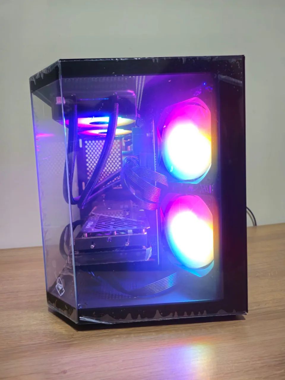 RYZEN 7 8700F RX 7600 TRIPLE FAN - Foto 3