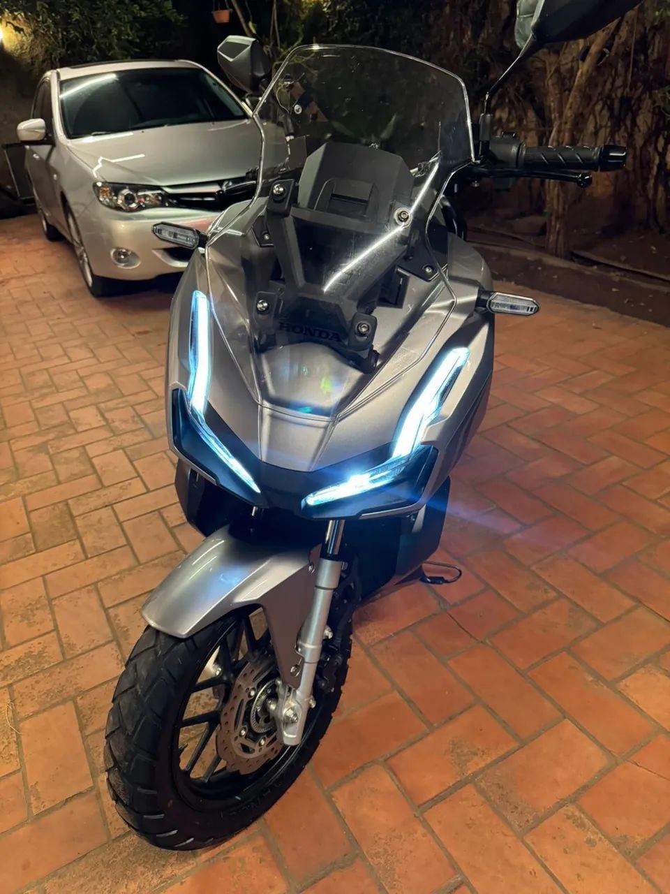 Honda ADV 2023 - Foto 2