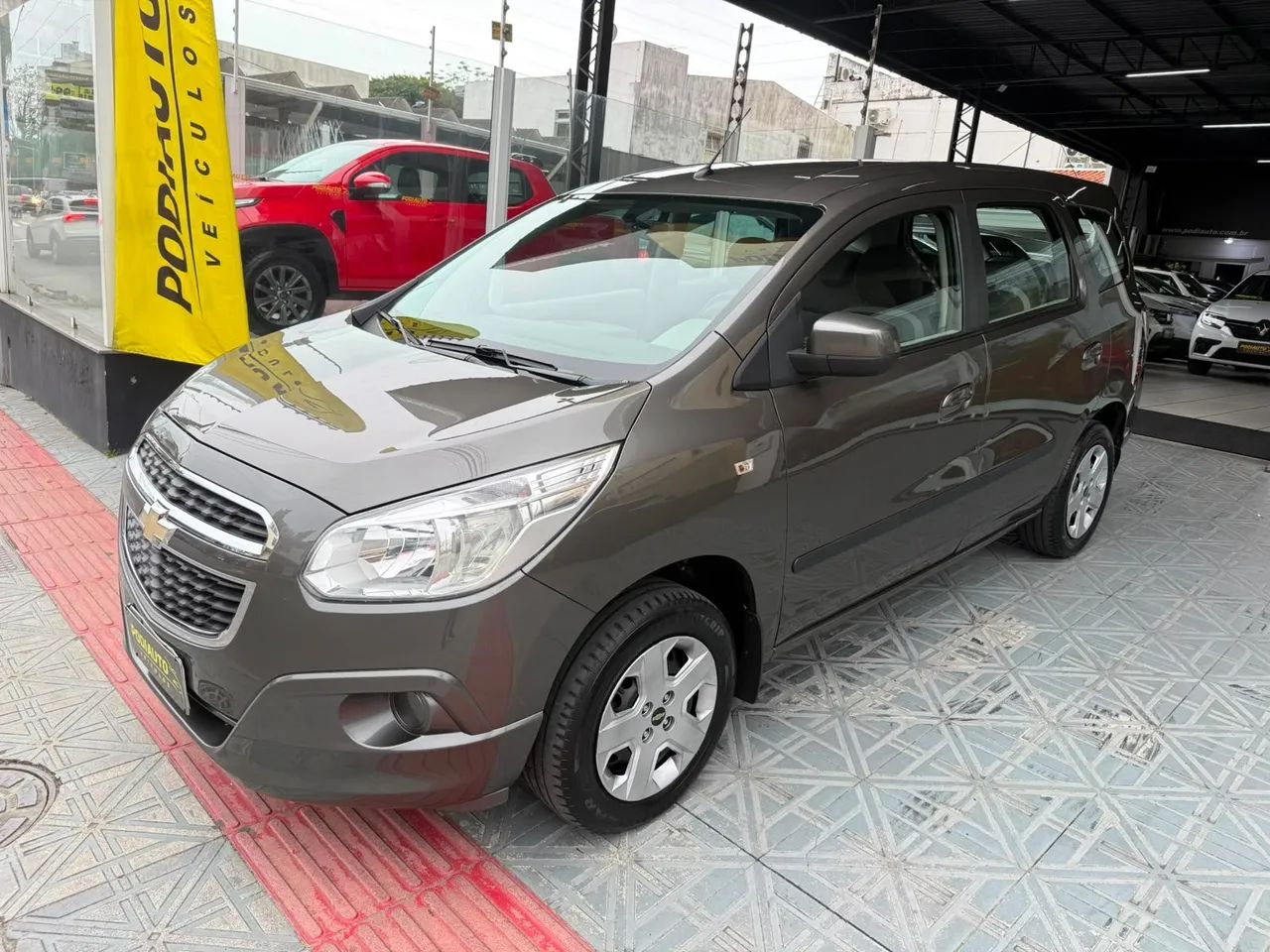 Chevrolet Spin LT 1.8 8V Econo.flex 5P Mec. 2013 - Foto 3