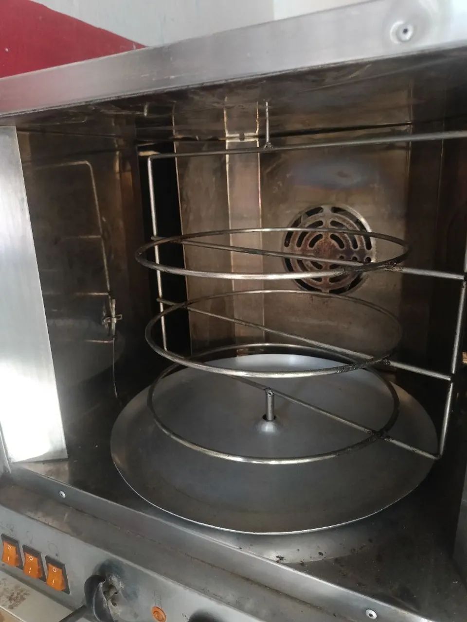 Vendo galeteira compacta assar até 4 frango de uma vez - Foto 2