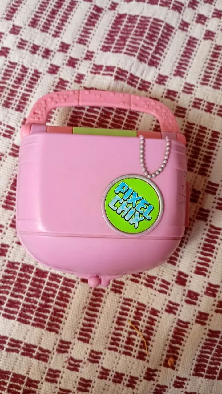 Pixel chix mini 