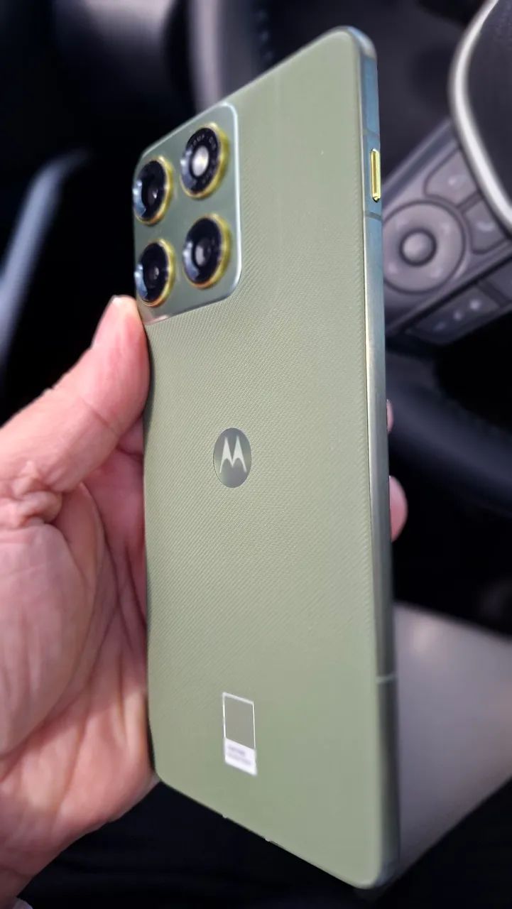 Moto edge 70 Bronze green - Foto 3