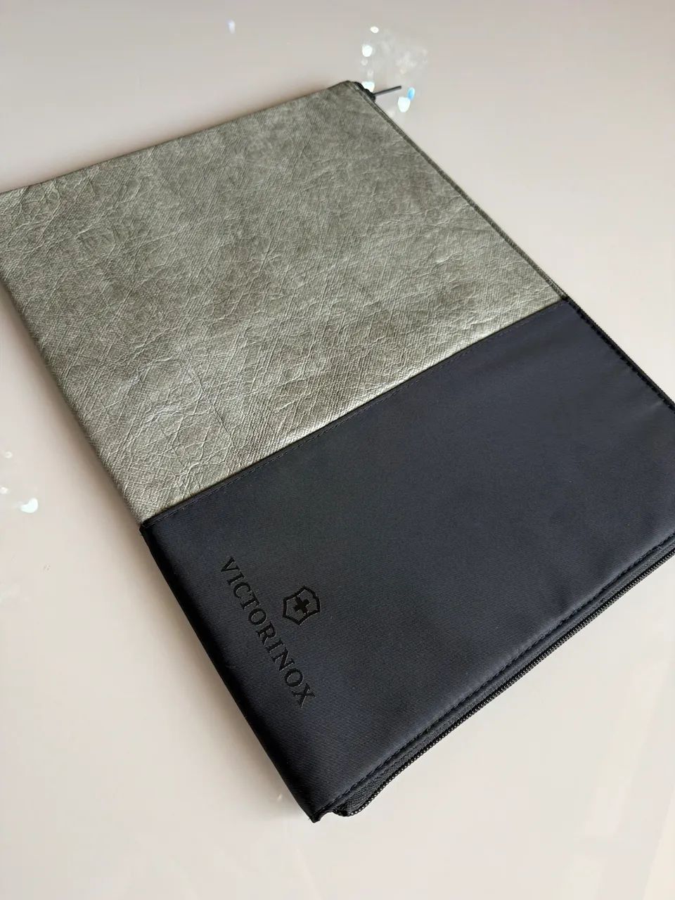 Capa notebook Victorinox cinza nova  - Foto 3